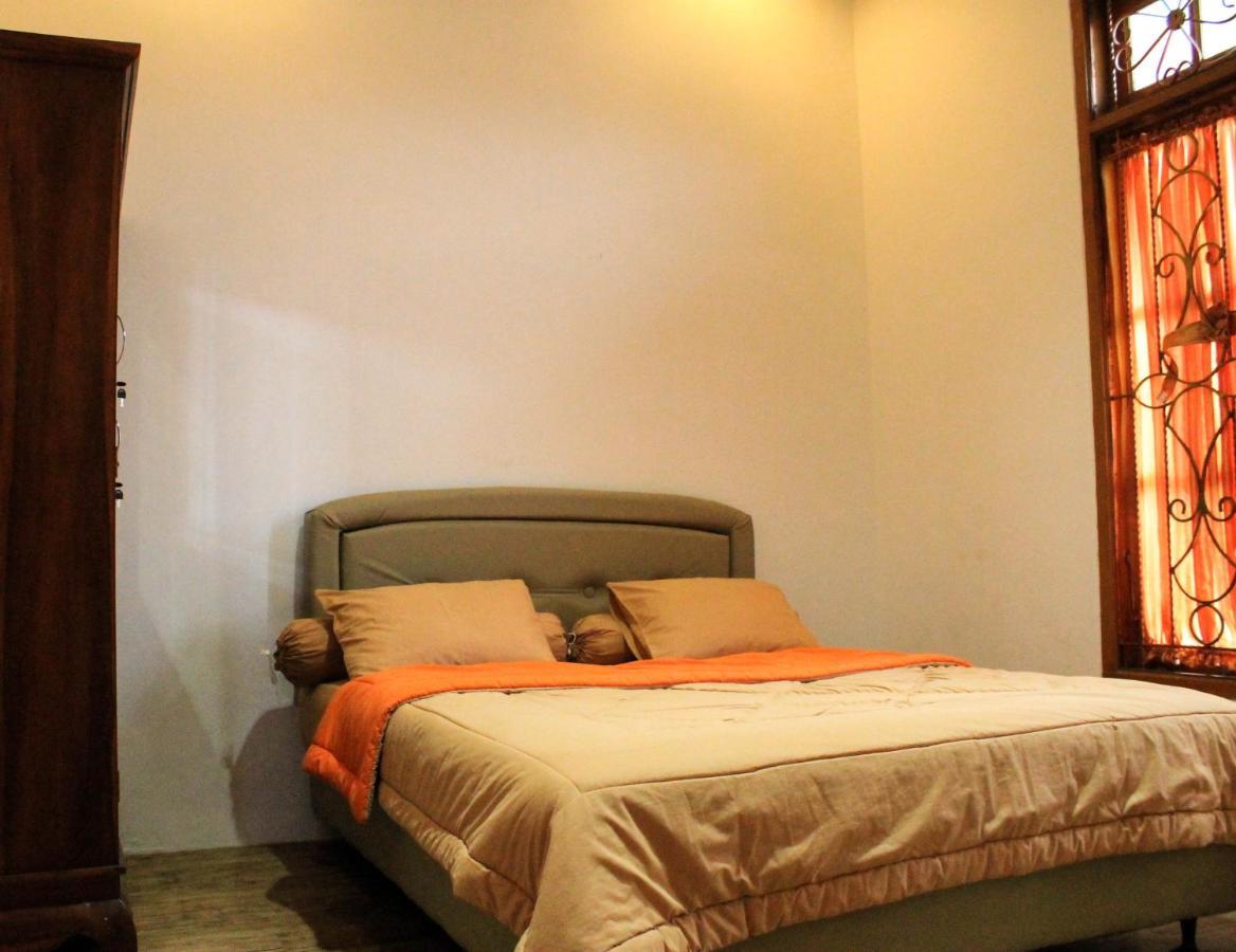 Villa Bukit Berkat Bogor Extérieur photo