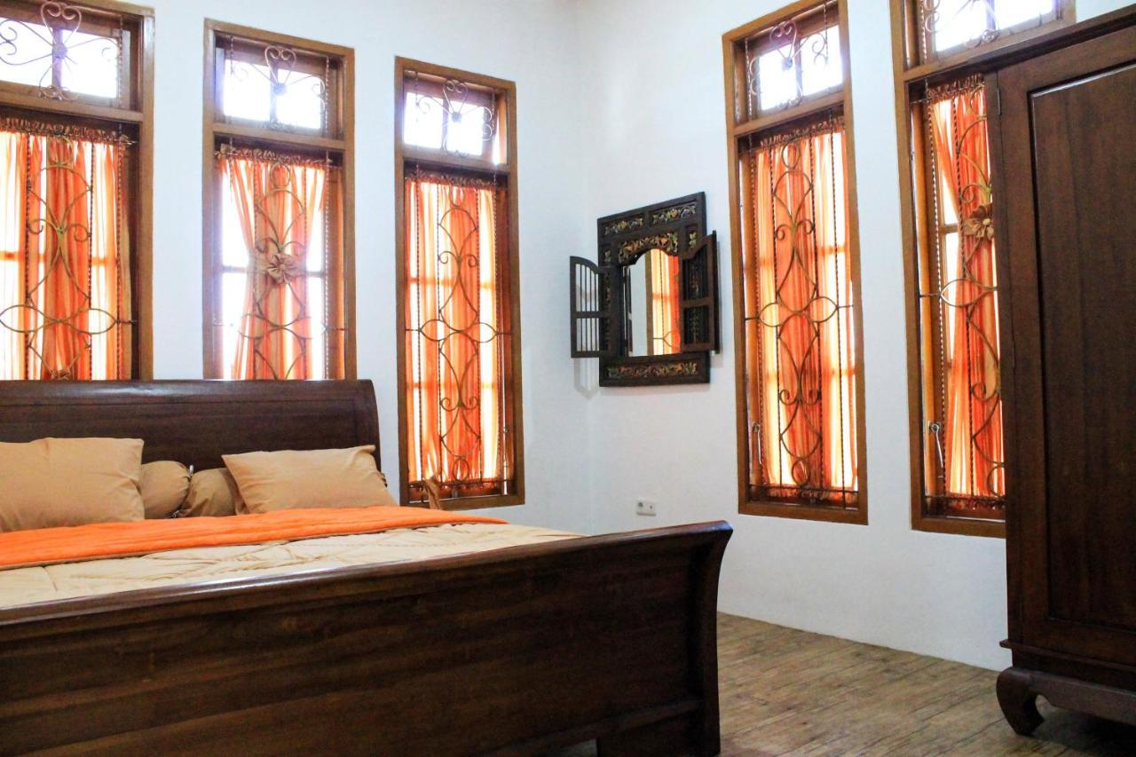 Villa Bukit Berkat Bogor Extérieur photo