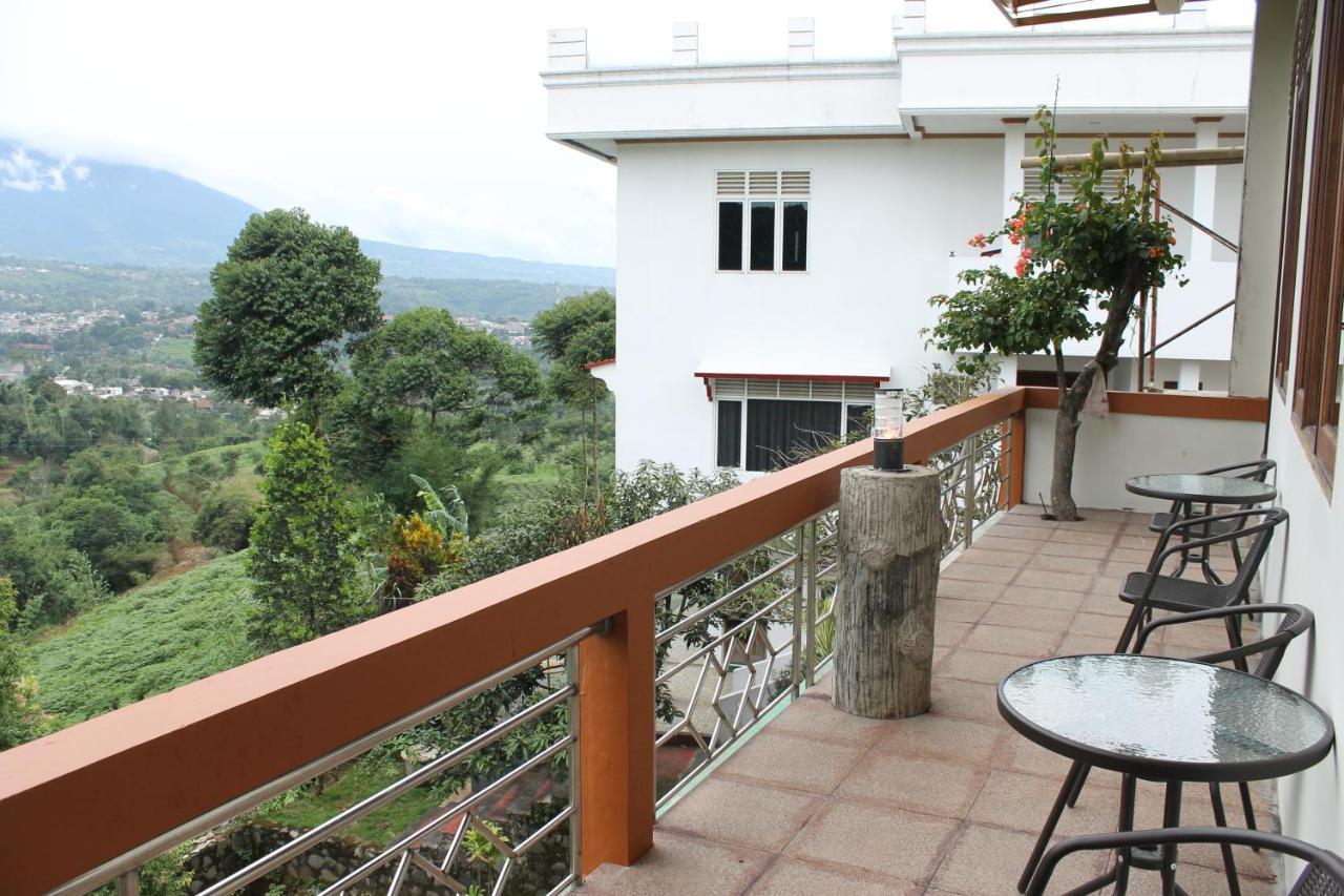 Villa Bukit Berkat Bogor Extérieur photo